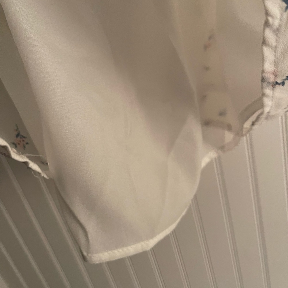 Lulu’s white floral print shoulder tie dress - Picture 9 of 9